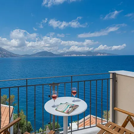 Assos Rockshore House Casa vacanze